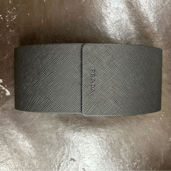 prada case - Picture 1 of 2